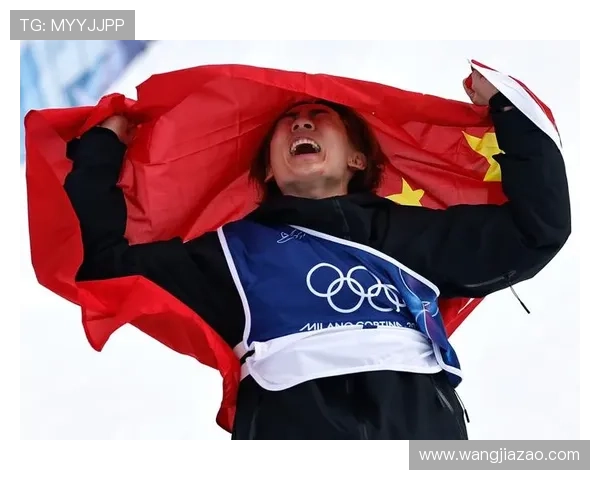 中国队苏翊鸣生日夺冠创首金